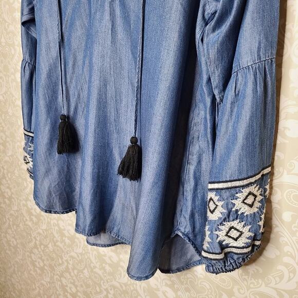 Altar'd State Size Small Blue Embroidered Longsleeve Top - Picture 6 of 12